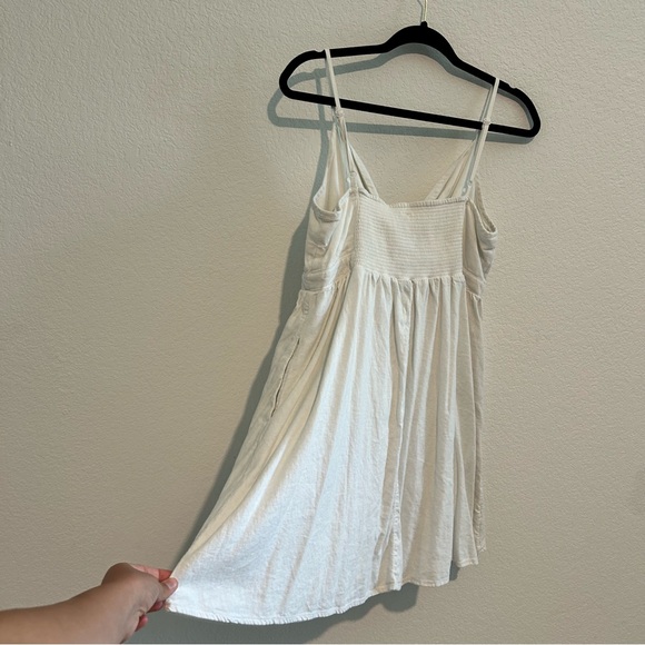 Old Navy Tie Front Dress Large White Fit & Flare Smocked Linen-Blend Mini Smock - Picture 7 of 11
